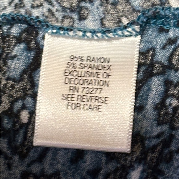 Dana Buchman Ruched Top - Picture 6 of 8